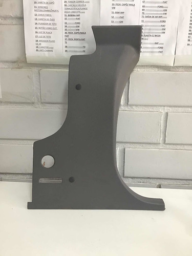 Acabamento Moldura Banco Tras Esq 4pt  Gm Astra 03 21042 *