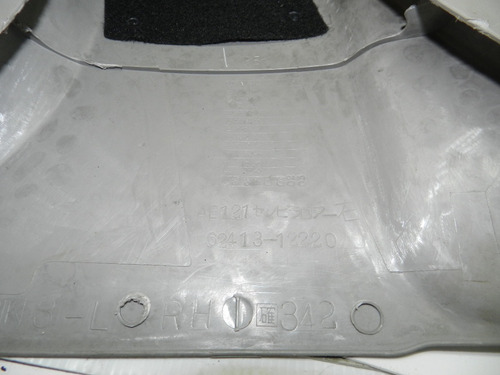 Acabamento Coluna Cinto Direito Toyota Corolla 1998 A 2002