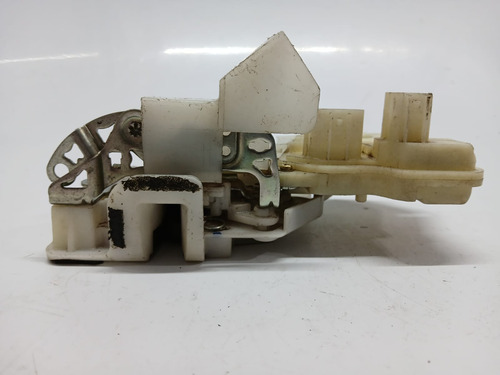 Fechadura Da Porta Dianteira Esquerda Honda Fit 2004 A 2008