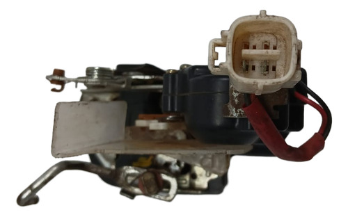 Fechadura Da Porta Traseira Direita Toyota Corolla 1992 A 97