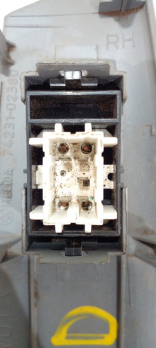 Botão Vidro Elétrico D.d Toyota Corolla Filder 03/08 (r)