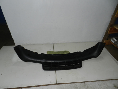 Spoiler Para-choque Dianteiro Polo 03/06 6q0805903 Detalhe