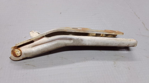Braço Esquerdo Capo Peugeot 206/207. 23615