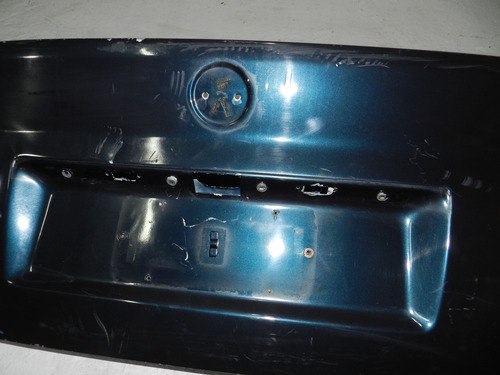 Tampa Traseira Porta-malas Vw Polo Classic 97/01 Detalhes