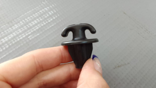 Gancho Traseiro Porta Malas Gm Omega   237800