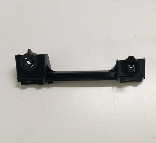 Guia Parachoque Dianteiro Esquerdo Toyota Etios 2012 A 2021