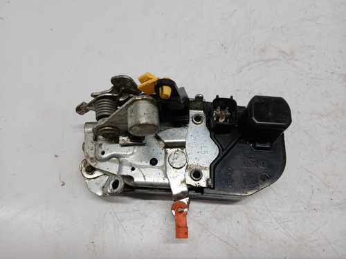 Fechadura Dianteira Esquerda Chrysler Pt Cruiser 2005 A 09