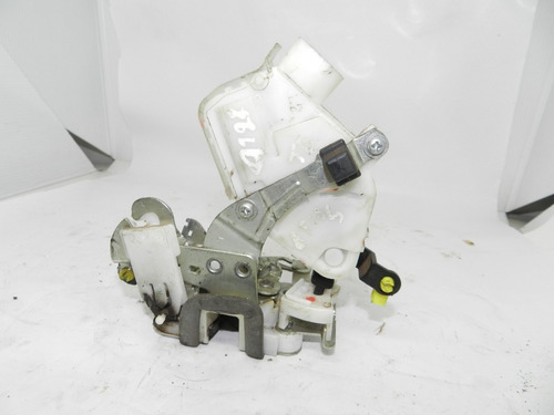 Fechadura Elétrica Traseira Esquerda Toyota Etios Hbx 15/18