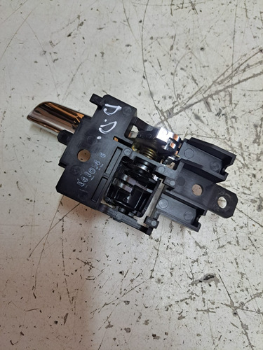 Maçaneta Interna Porta Direita Cromada Outlander 2013 A 2015