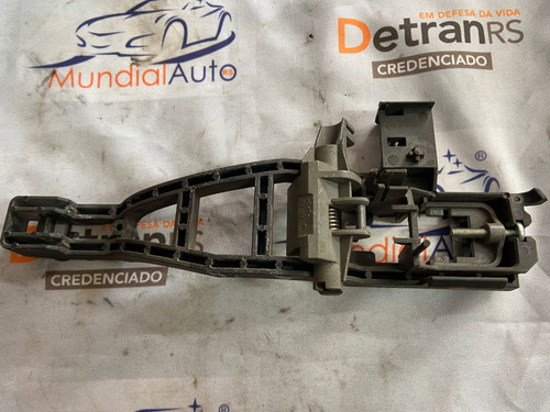 Suporte Maçaneta Traseira Direita Ford Focus 18107