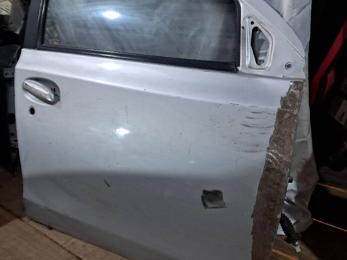 Porta Toyota Etios 2013 2014 2015 A 2021 Dianteira Direita