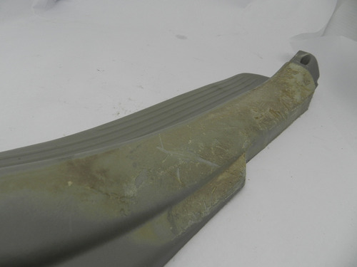 Soleira Traseira Esquerda Toyota Corolla 98/02 Com Detalhe