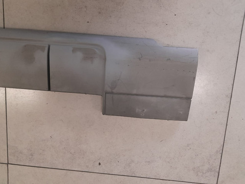 Aplique Tampa Traseira Fiat Strada 09/13 100165872