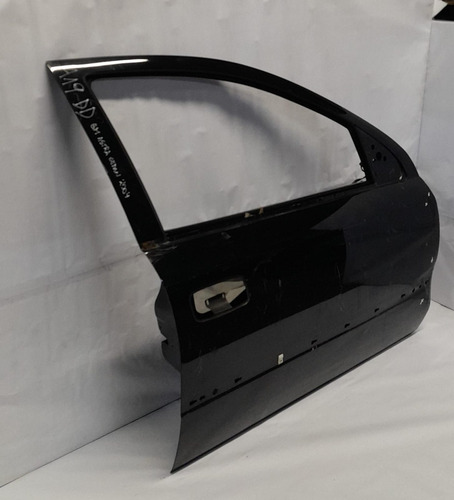 Porta Dianteira Direita Gm Astra Sedan 4p 2004 Com Detalhes