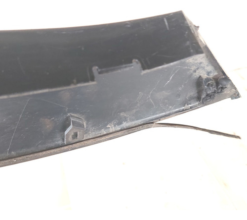 Moldura Paralama Dianteiro Direito Hilux 2005 A 2011