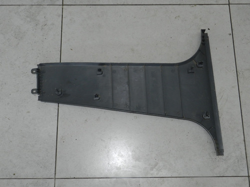 Moldura Coluna Central Inferior Esquerda Ford Focus