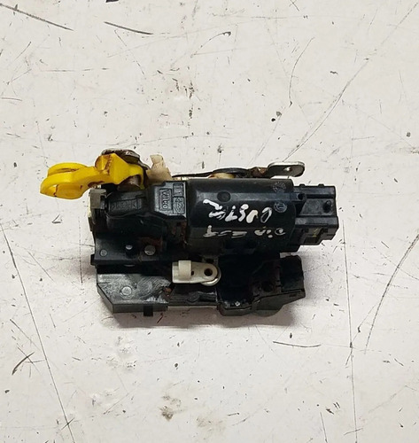Fechadura Porta Dianteira Esquerda Renault Duster 2012