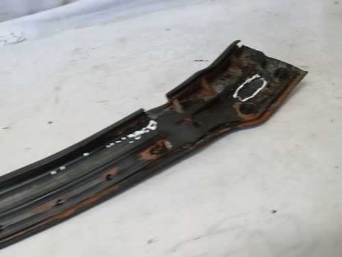 Borracha Fixa Porta Traseira Esquerda Evoque  2011/.. 26072