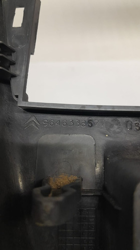 Moldura Manopla Marchas Citroen C4 Pallas 2008 964633857