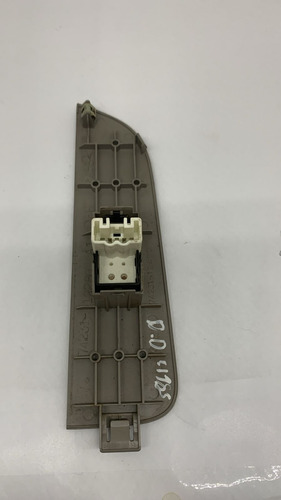 Comando Botão Vidro Elétrico D Direito Corolla 98/02 Detalhe