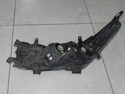 Farol Direito Toyota Corolla 2014 A 2017 Sem Friso