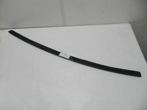 Moldura Bigode Spoiler Para-choque Dianteiro Fiat Toro 15/21