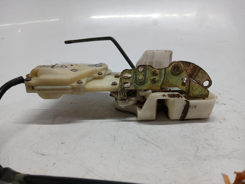 Fechadura Da Porta Dianteira Direita Honda Civic 1996 A 2000