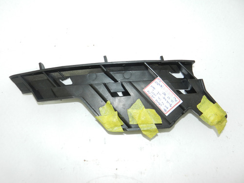 Guia Suporte Inferior Farol  Esquerdo Cruze 12/16 C/ Detalhe