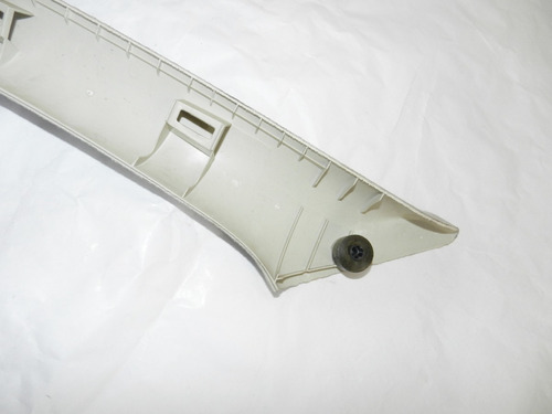 Moldura Lado Direito Coluna Para-brisa Vw Golf 00/05 