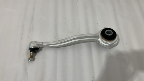 Braço Superior Suspensão Dianteira Esquerda C180k 00/06 Usad