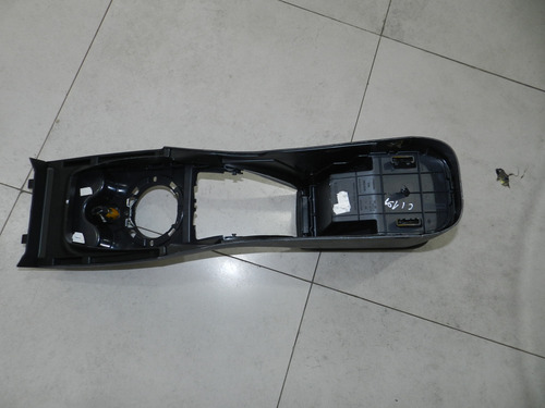 Console Central Apoio Braço Renault Megane 08/13 C Detalhe