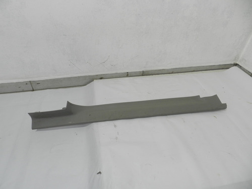 Soleira Porta Traseira Direita Gm Zafira 2001 A 2012