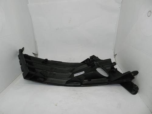 Moldura Farol Milha Direito Toyota Corolla 17/19 Paralela