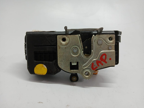 Fechadura Da Porta Dianteira Esquerda Gm Captiva 2008 A 2017