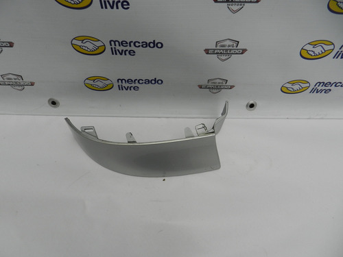 Moldura Inferior Lanterna Esquerda  Gol G4 06/14 Com Detalhe