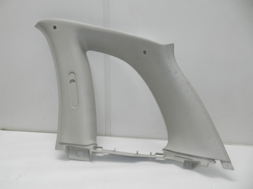 Acabamento Lateral Lado Direito Corsa Milleniun Hatch 01/10