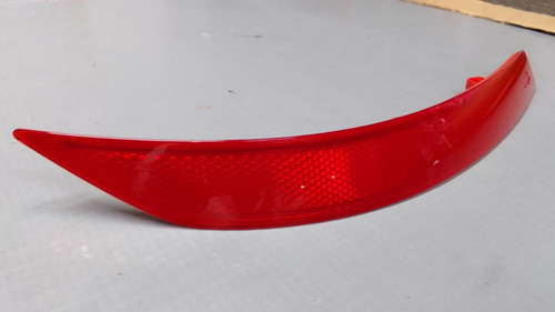 Refletor Parachoque Traseiro Direito Vw Voyage G6...  24074