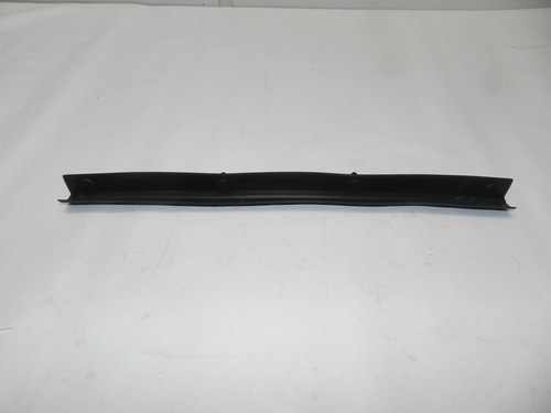 Borracha Vedação Capô Gm S10 Traiblazer 12/23 52032260