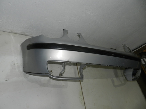 Para-choque Dianteiro Vw Polo 2004 Com Detalhe