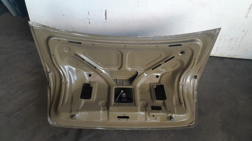 Tampa Traseira Porta-malas Gm Vectra 1996 A 2000 Com Detalhe
