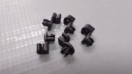 Grampos Presilha Gm Omega Agile Vectra Corsa S10...  24001