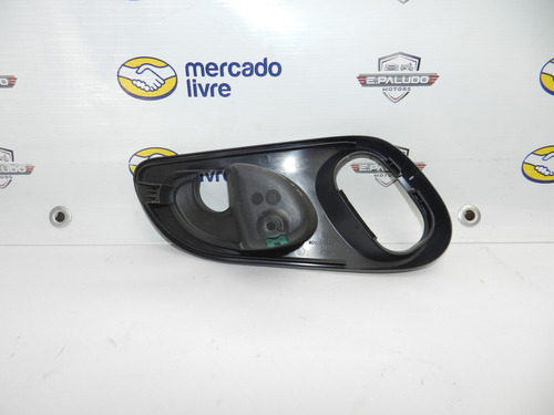 Moldura Interna Maçaneta Traseira Esquerda Mondeo 98 Detalhe