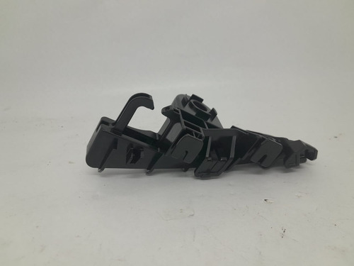Guia Para-choque Traseiro Direito Toyota Hilux Sw4 16/21