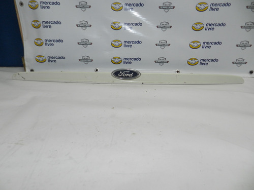 Friso Moldura Tampa Traseira Ford Focus Sedan 03/08 Detalhe