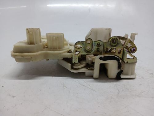 Fechadura Da Porta Dianteira Direita Honda Civic 2001 A 2006