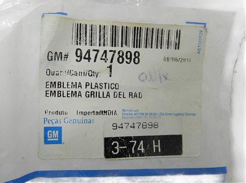 Emblema Grade Dianteira Gm Onix Prisma 2013 A 2018 94747898