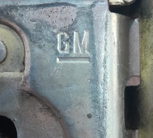 Fechadura Tampa Porta Malas Gm Astra Hatch 99/11 09130569