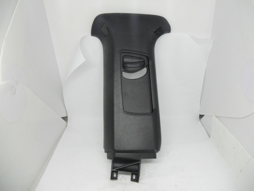 Moldura Coluna Central Esquerda Audi A3 Com Detalhe