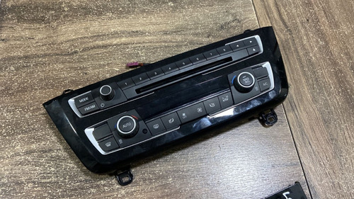 Comando Do Ar E Radio Sem Tocador Bmw 320 2017