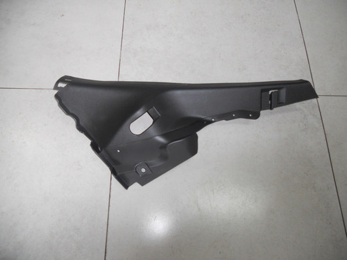 Moldura Coluna Traseira Direita Gm Onix Prisma 2013 A 2019